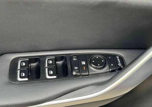 Kia Stinger cena 103000 przebieg: 96132, rok produkcji 2018 z Katowice małe 232
